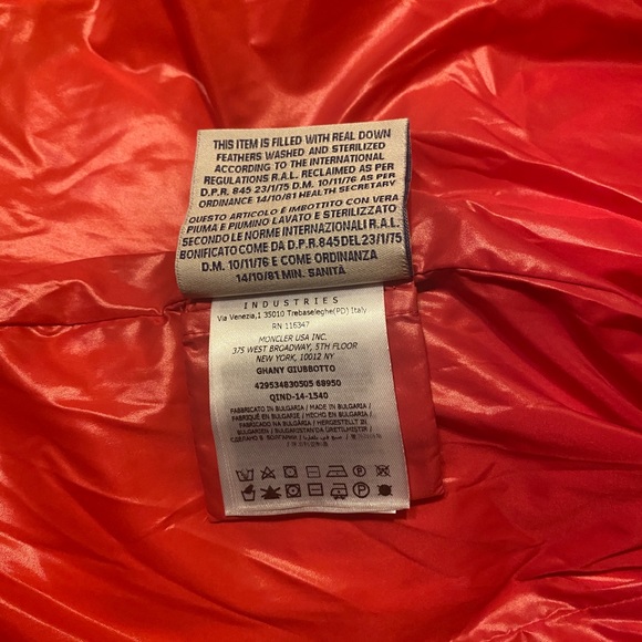 🍬SOLD🍬 Moncler down puffer vest - Picture 7 of 7